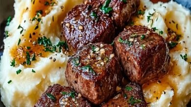 Garlic Butter Steak Bites and Mash