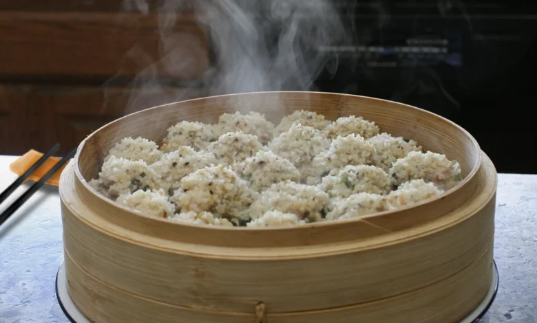 How to Make Steamed Rice Cake: A Healthier and Delicious Alternative to Boiling