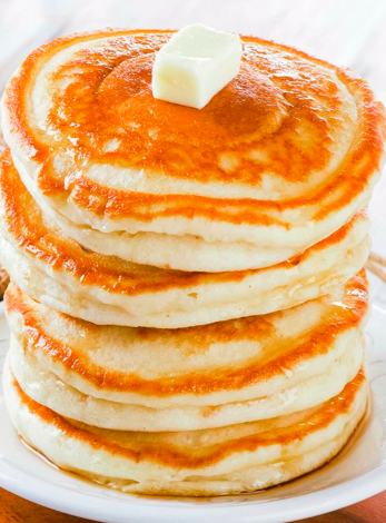 The Most LEGIT Fluffy Pancakes on the Internet