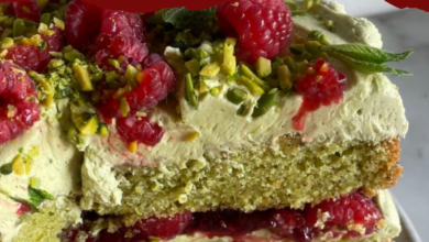 Pistachio Raspberry Cake