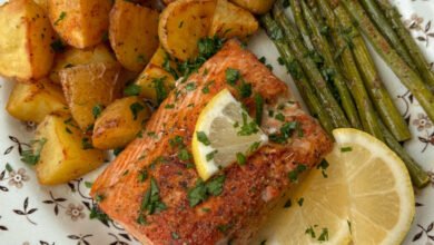 Easy Healthy Sheet Pan Salmon Dinner